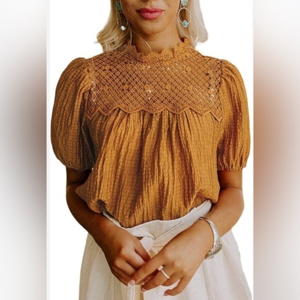 Mine Women's Crochet Lace Detail Short Sleeve Top NWT L #1331